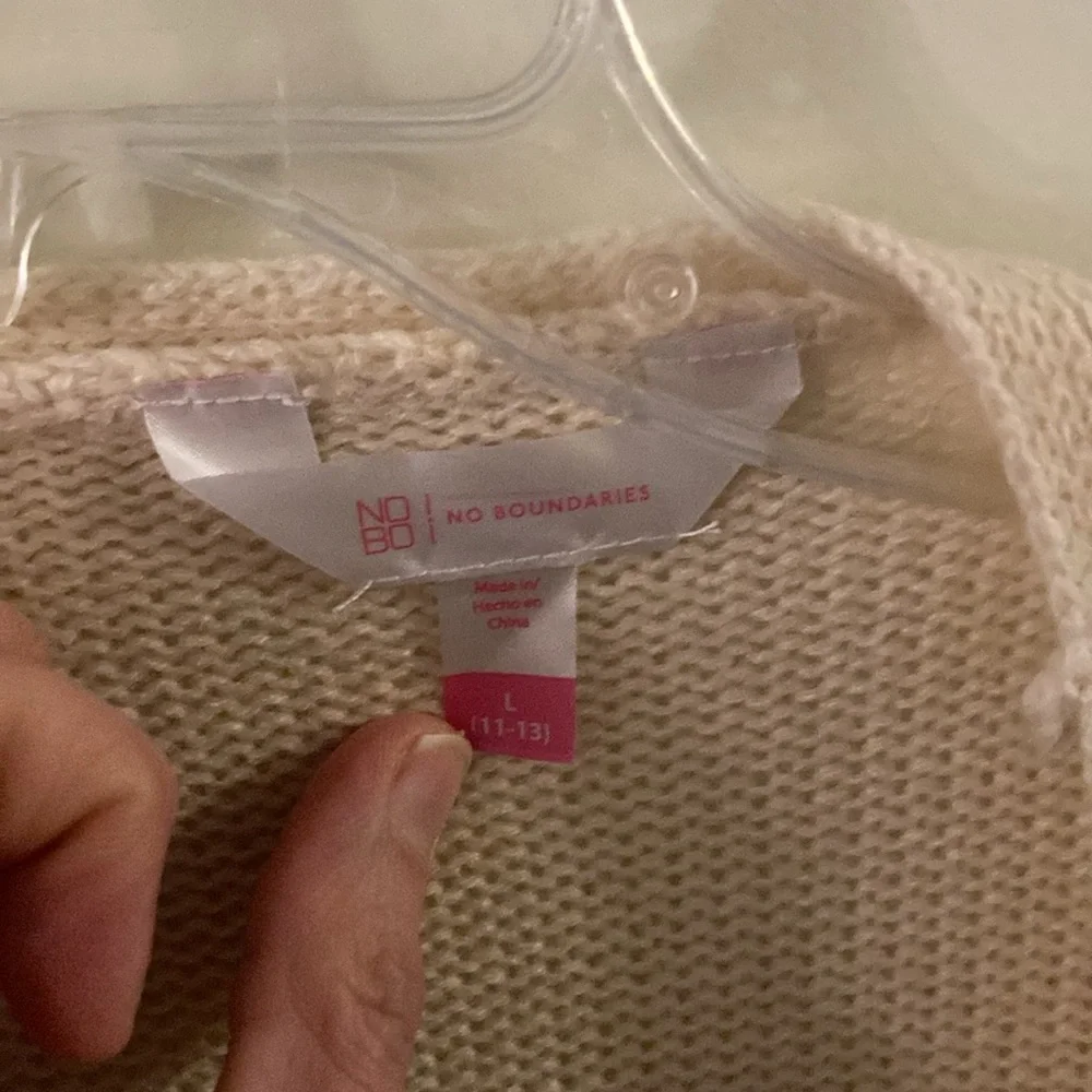 NWOT   Sweater/ shawl - Picture 4 of 5